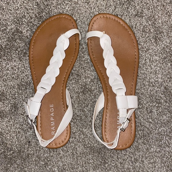 Rampage, size 9, white two-ring flat sandals - Picture 1 of 3